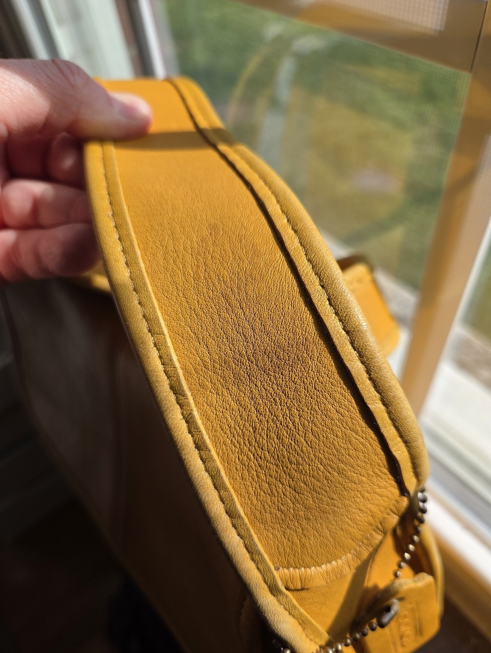 Coach Ergo 9034 1990s Yellow Glove Tanned Leather - Picture 11 of 16